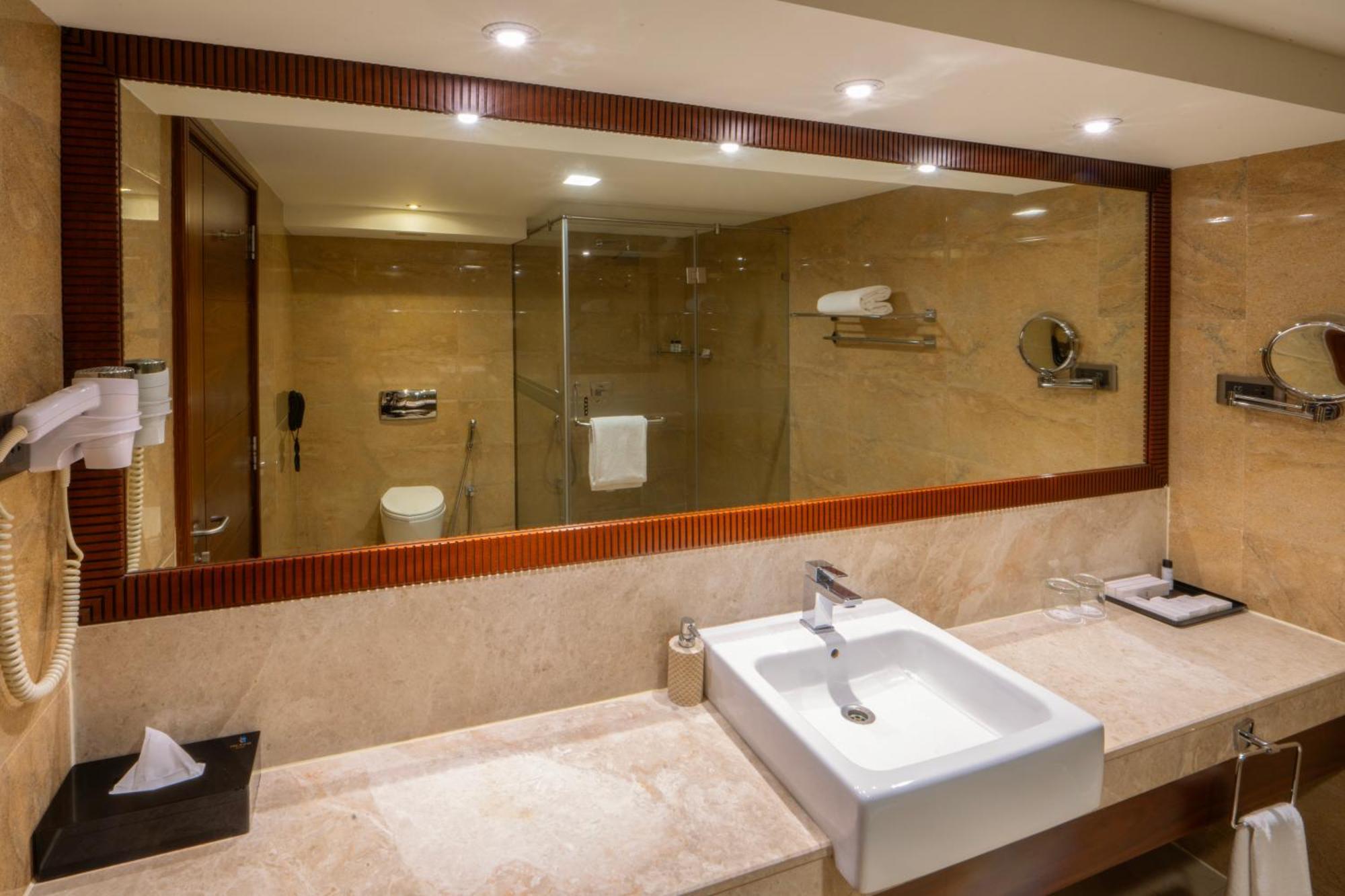 Hotel The Raviz Calicut Exterior foto