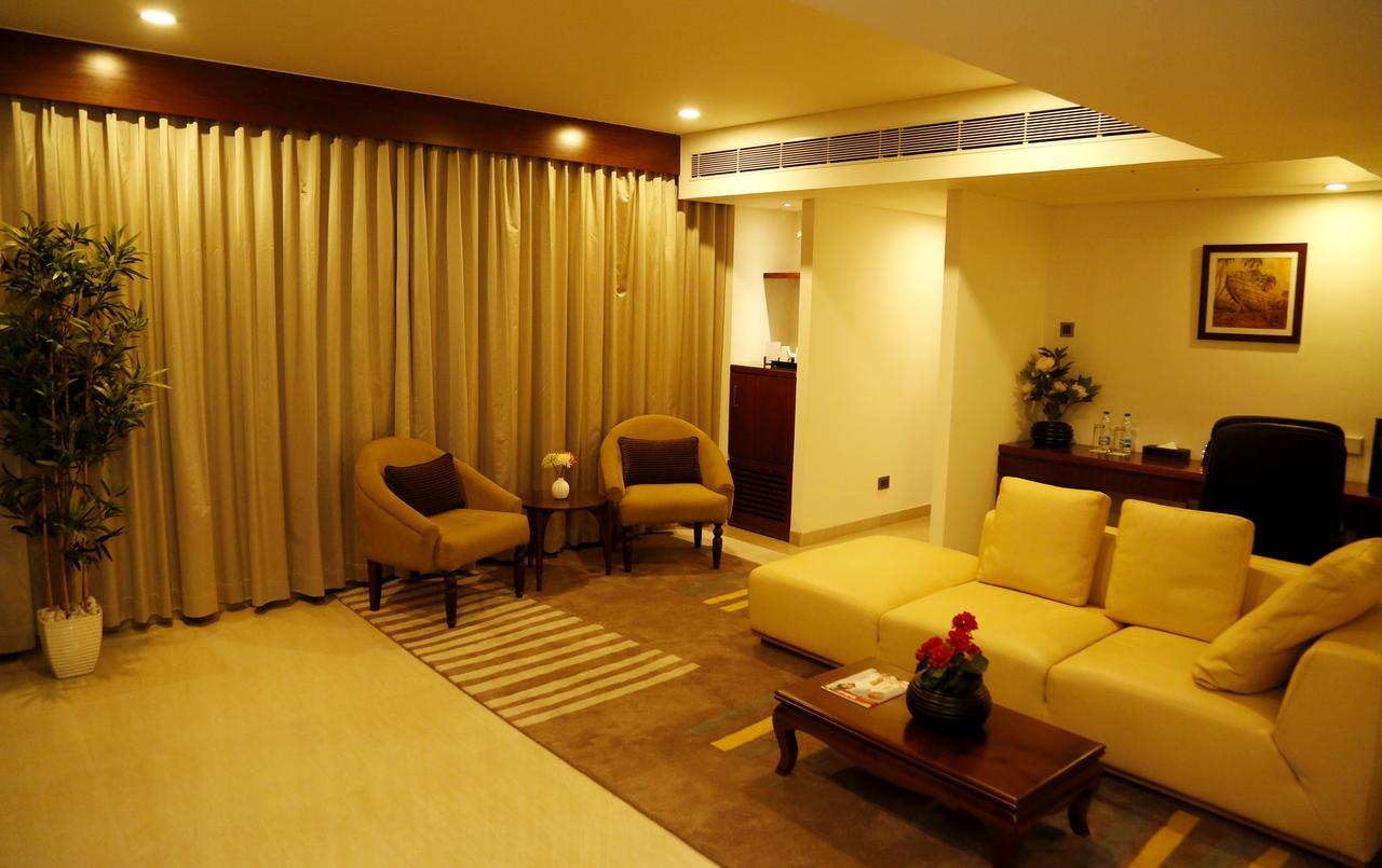 Hotel The Raviz Calicut Exterior foto