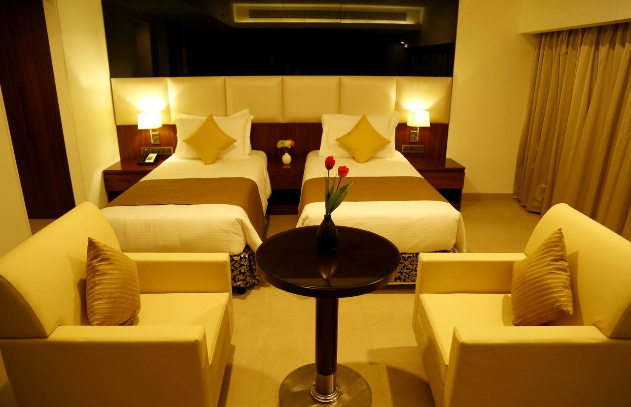 Hotel The Raviz Calicut Exterior foto