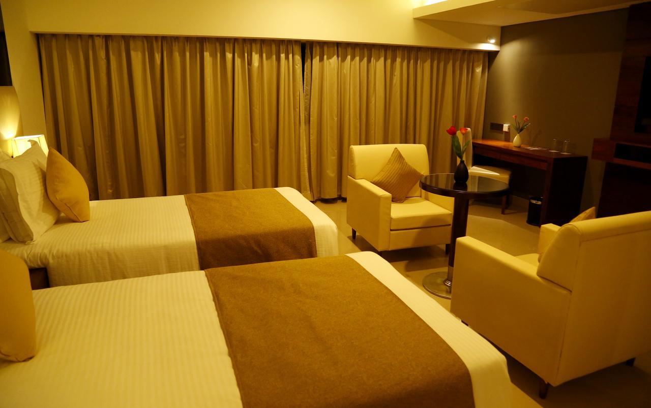 Hotel The Raviz Calicut Exterior foto
