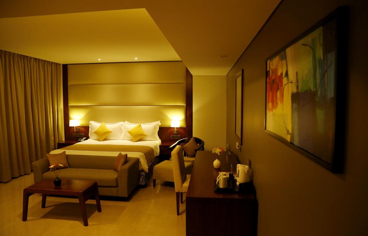 Hotel The Raviz Calicut Exterior foto